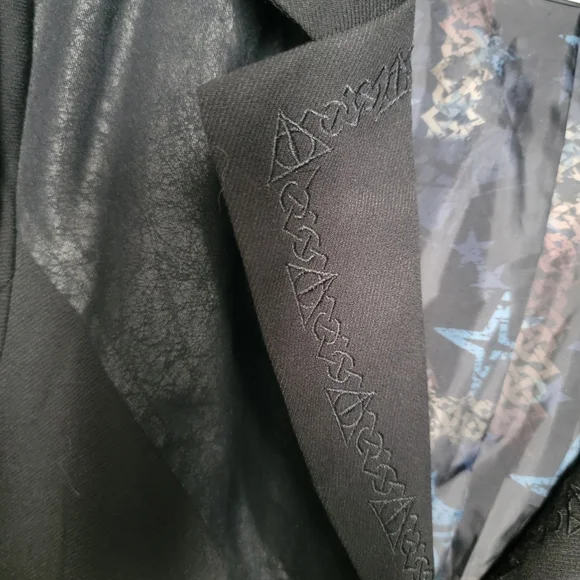 Harry Potter Deathly Hallows Jacket - Picture 4 of 10